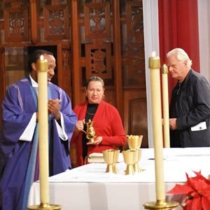 Meet your Posher, Elvia